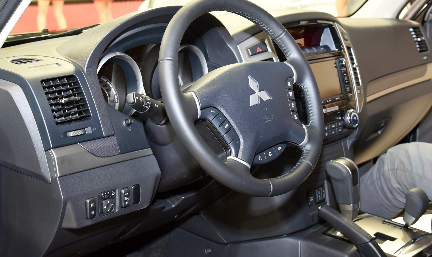 Mitsubishi Pajero Technical Specifications And Fuel Economy